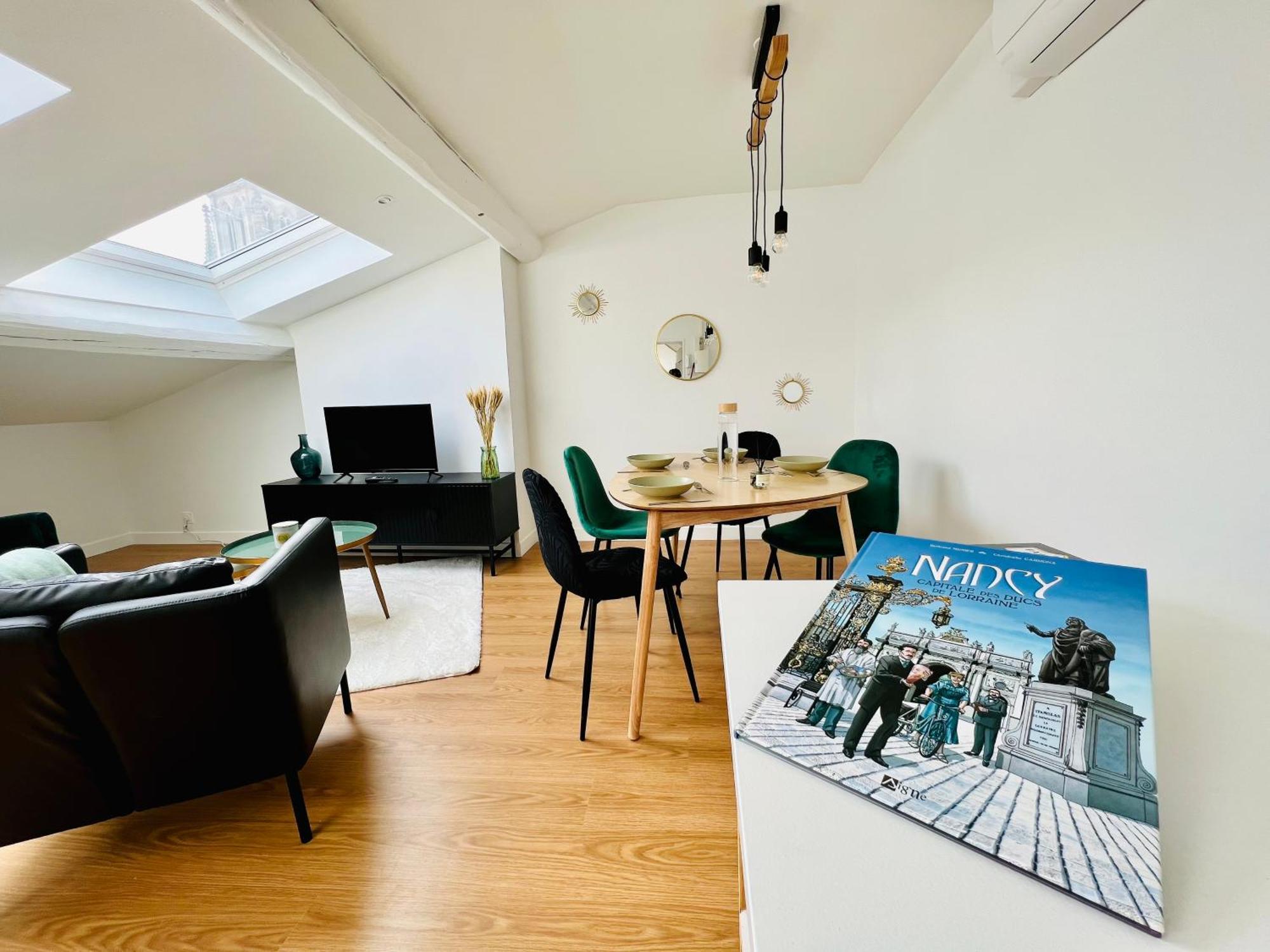 Saint-Epvre ! Appartement T3 Nancy Bagian luar foto